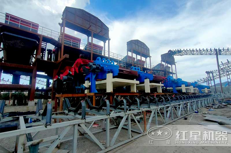 日產5萬噸大型砂石生產線洗沙現場 日產5萬噸大型砂石生產線洗沙現場