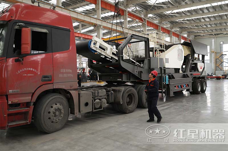 移動顎式破碎機發(fā)貨 移動顎式破碎機發(fā)貨