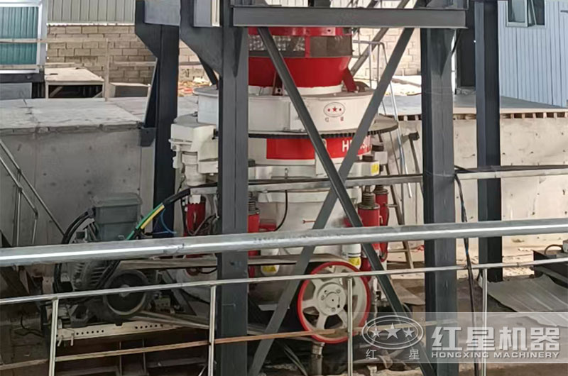 圓錐破碎機現場 圓錐破碎機現場