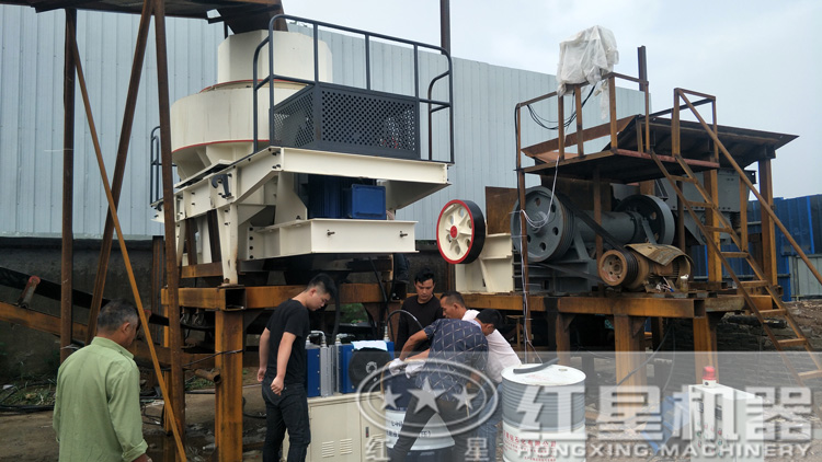 生產現場有很多，安排起來啦！